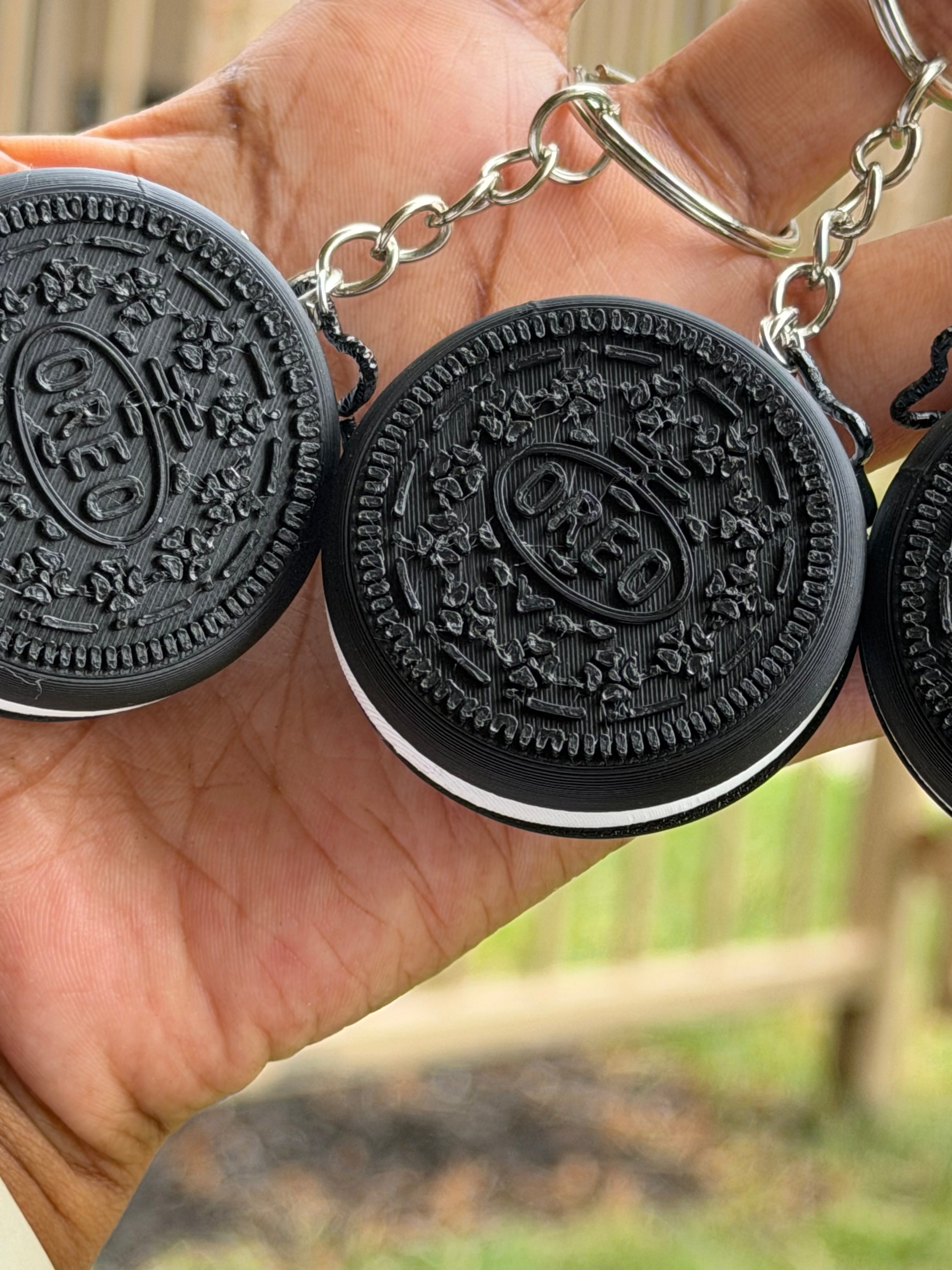 Chocolate Sandwich Cookie Keychain