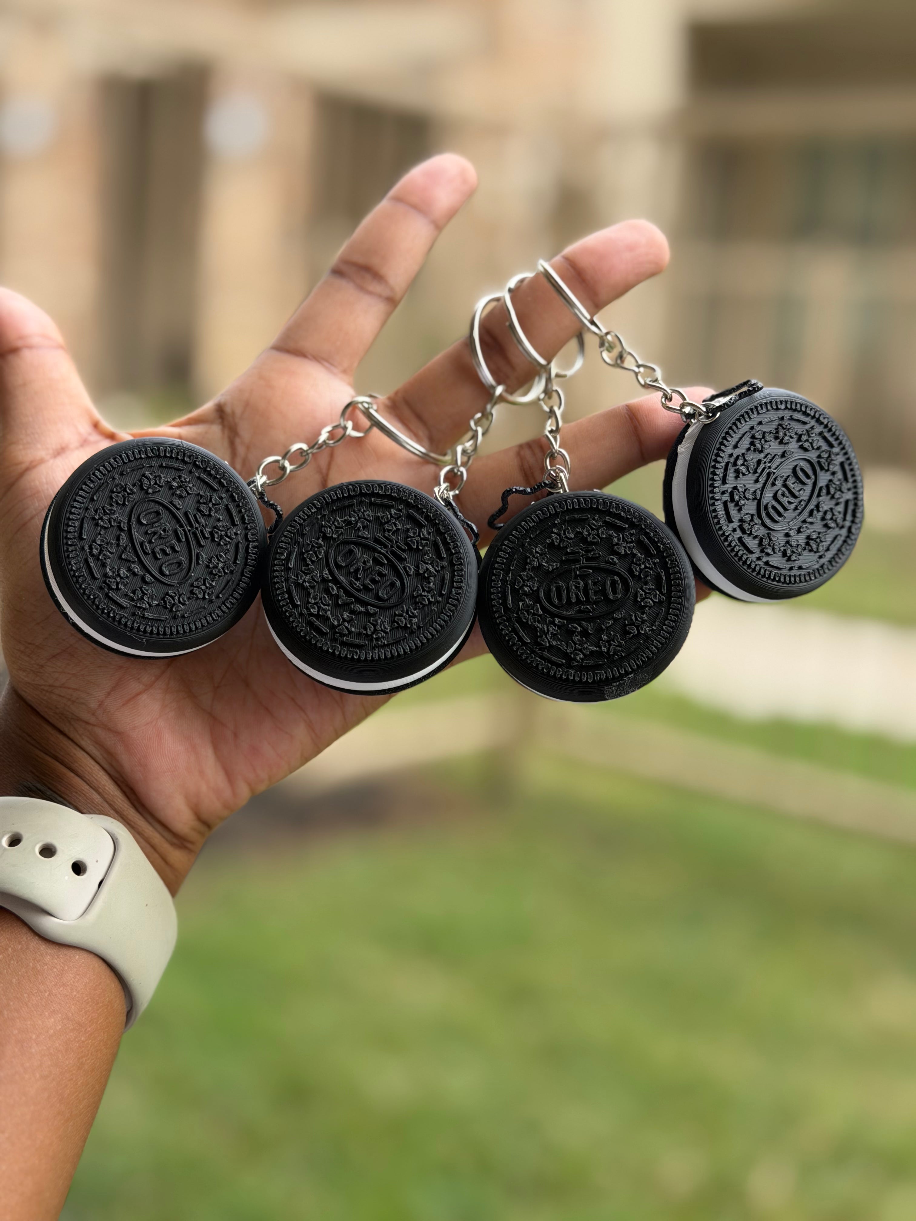 Chocolate Sandwich Cookie Keychain